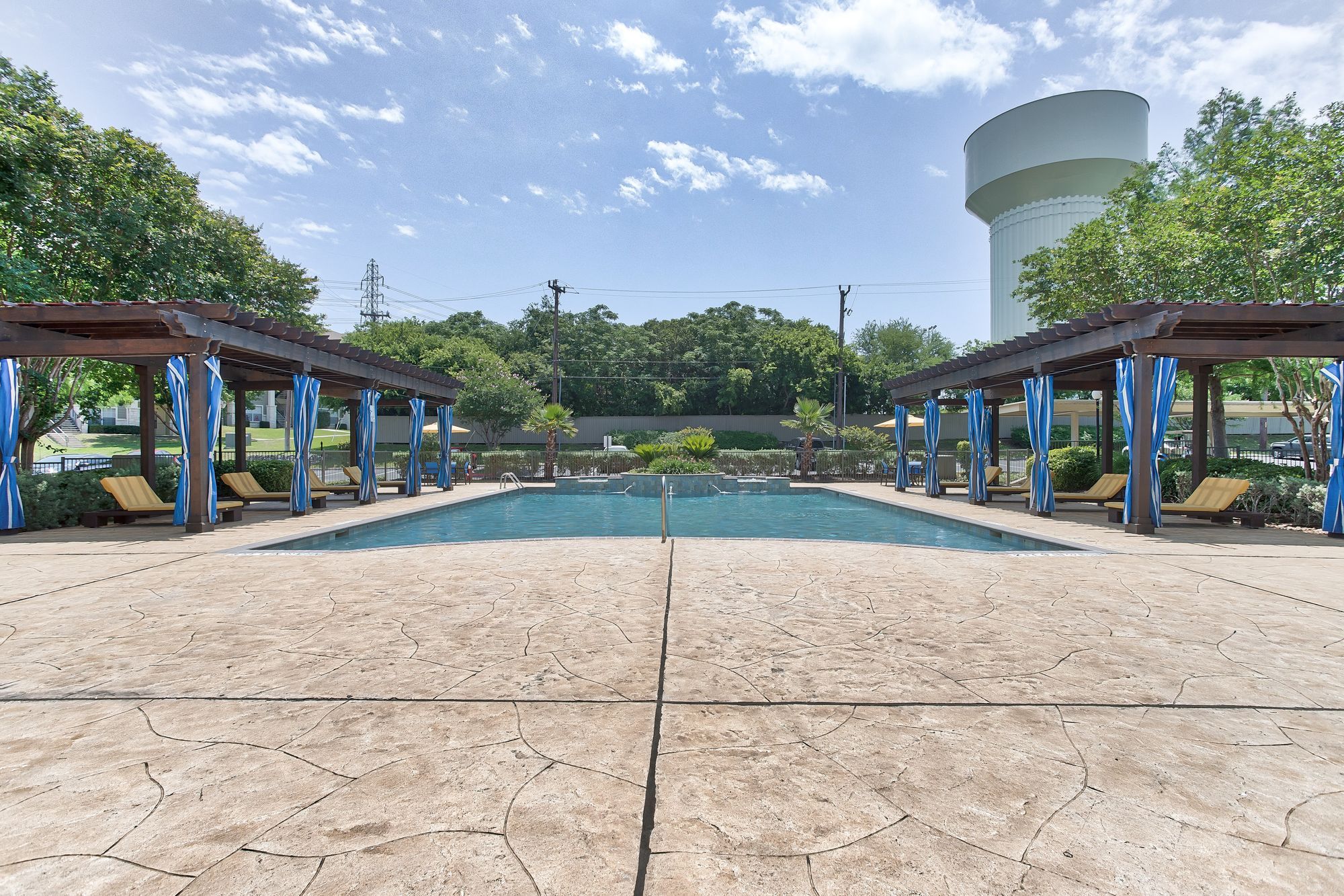 The BLVD at Medical Center Image 34