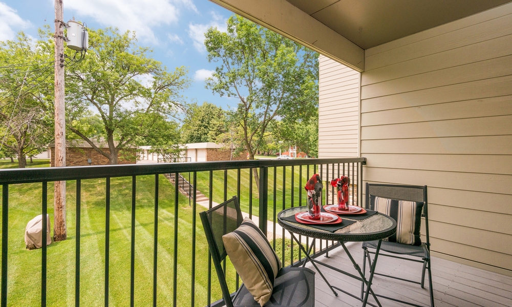 Royal Oaks Apartments Image 7