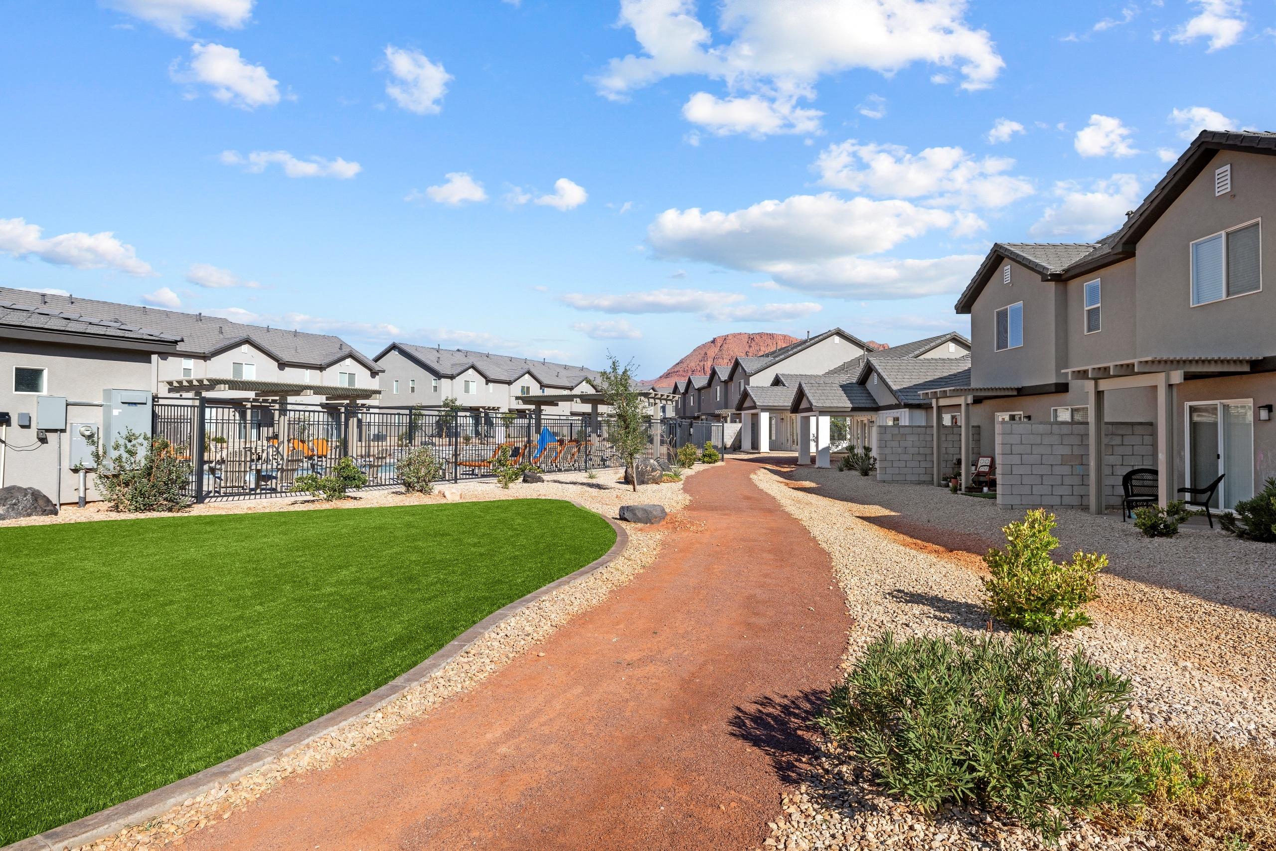 Desert Village Townhomes Image 18