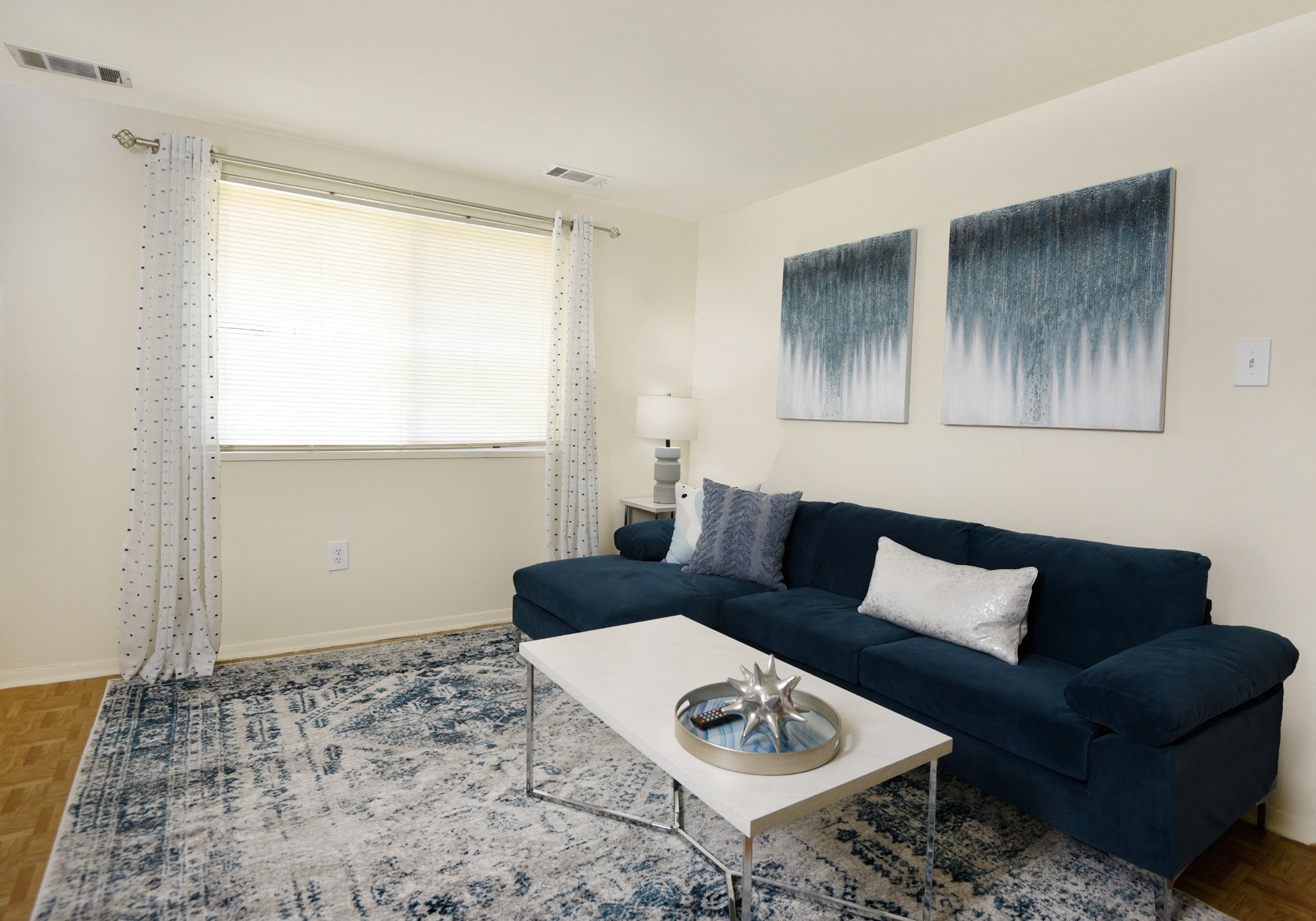 Winston Apartments Image 16