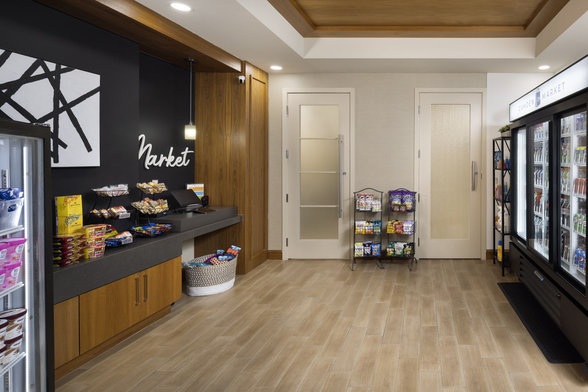 Camden Central Image 17