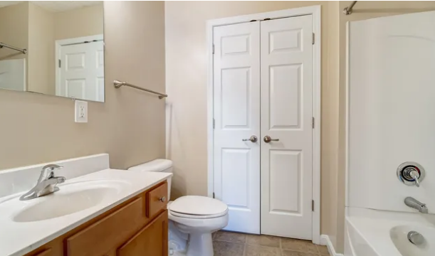 Silverwoods Landing Image 8