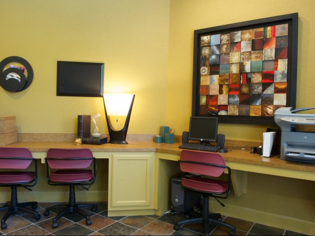 Colonnade at Willow Bend Image 19