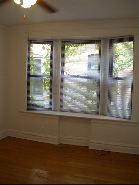 5524-5526 S Everett Avenue Image 3