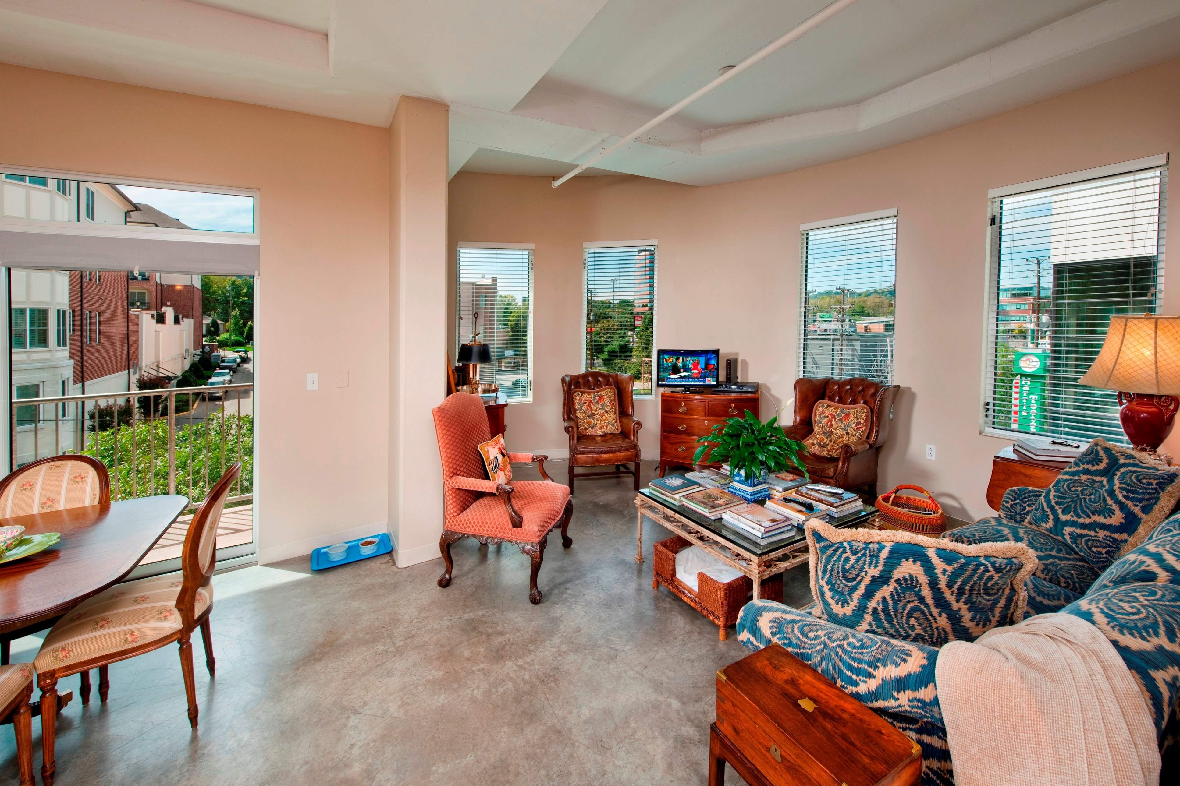 3 bedroom living room