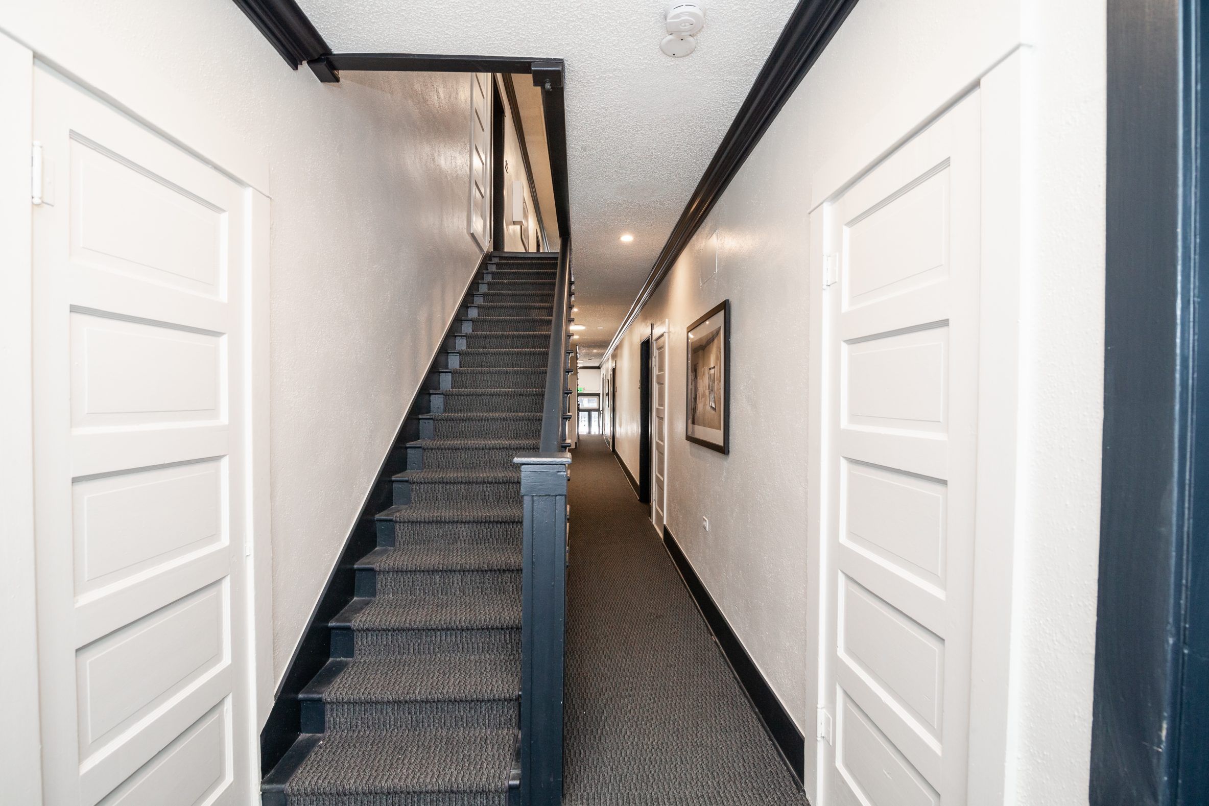Uptown Terrace Image 7
