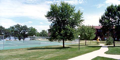 Deep Lake Apartments Image 3