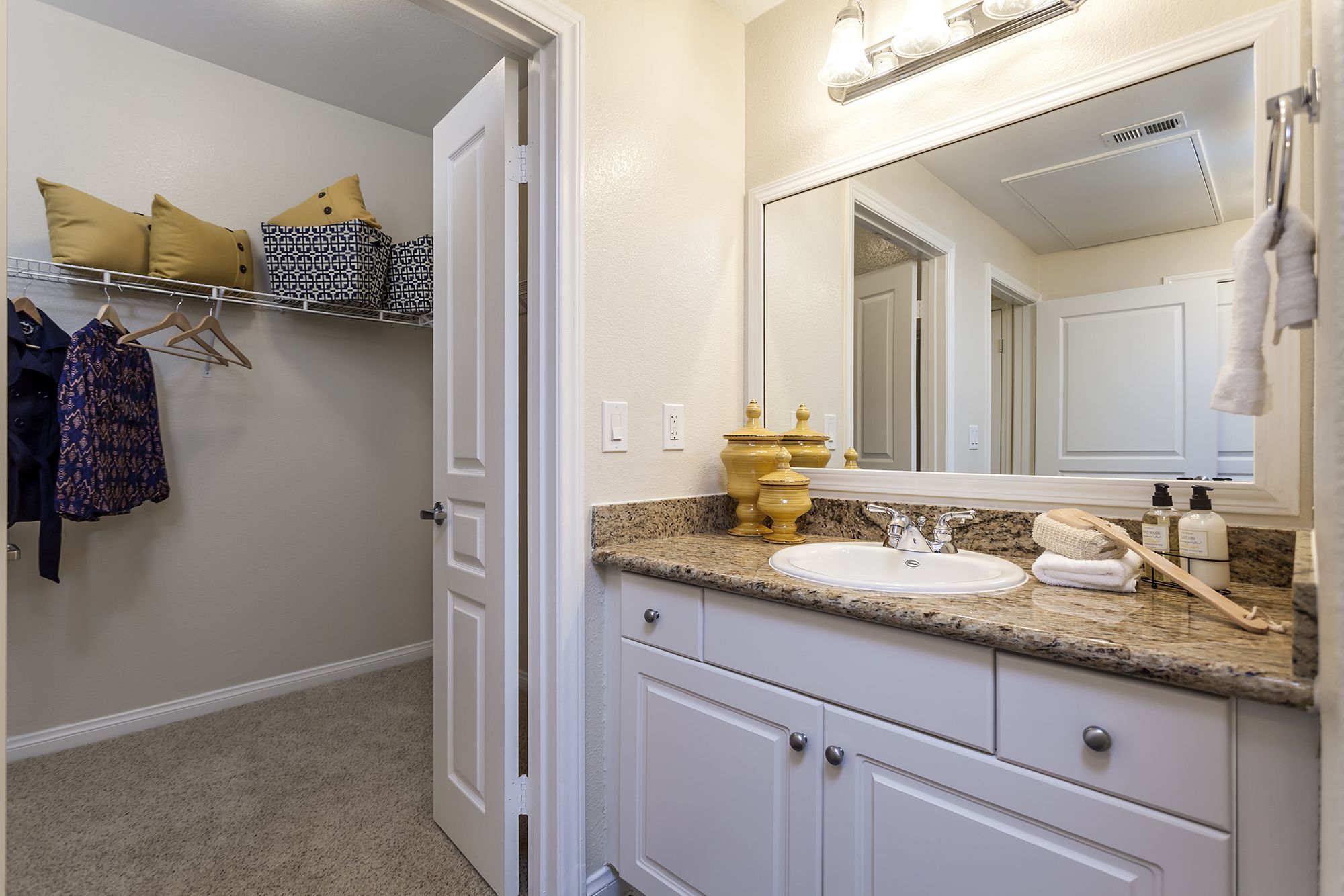 Camden Harbor View Image 14