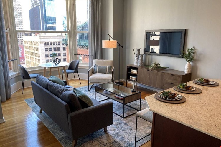 Fisher Building City Club Apartments Image 6