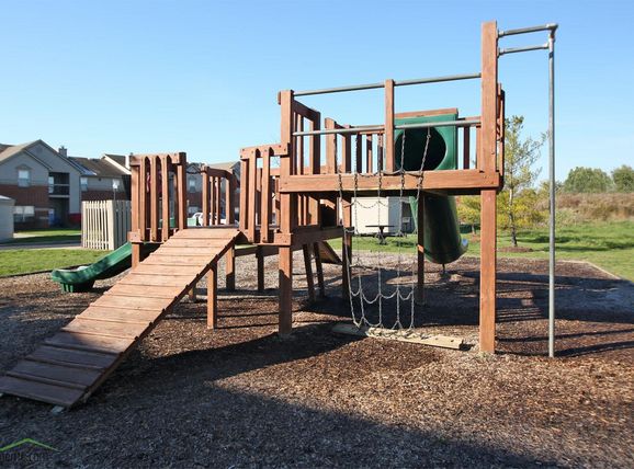 Brownsburg Crossing Image 2