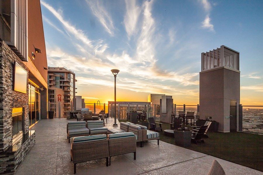 SkyHouse Dallas Image 4