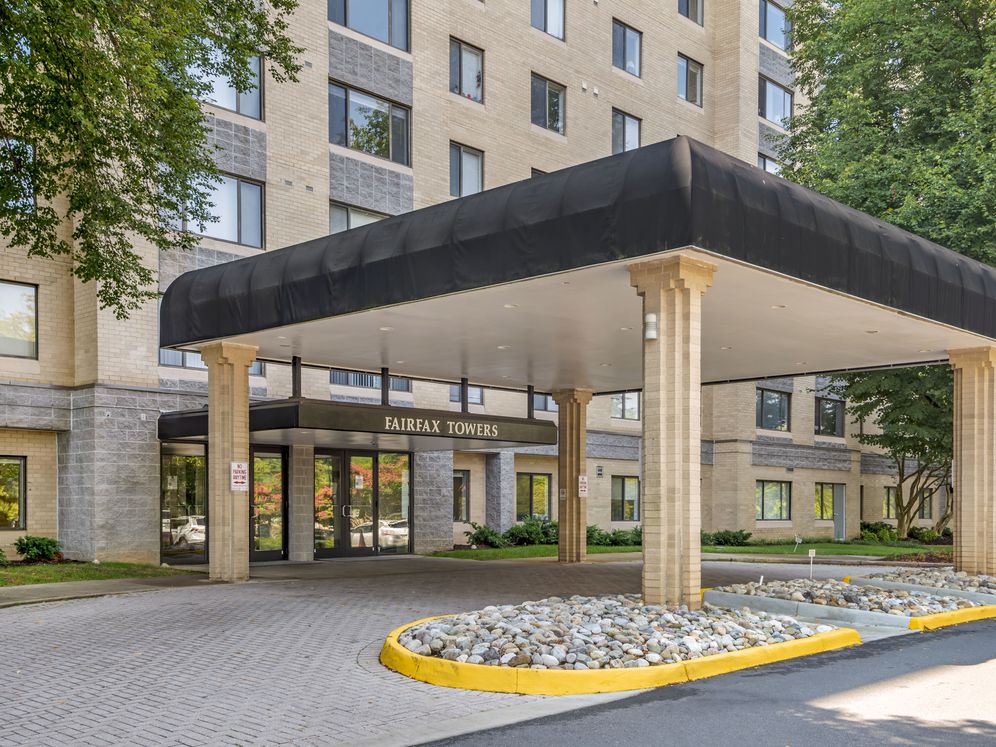 Leasing office entrance