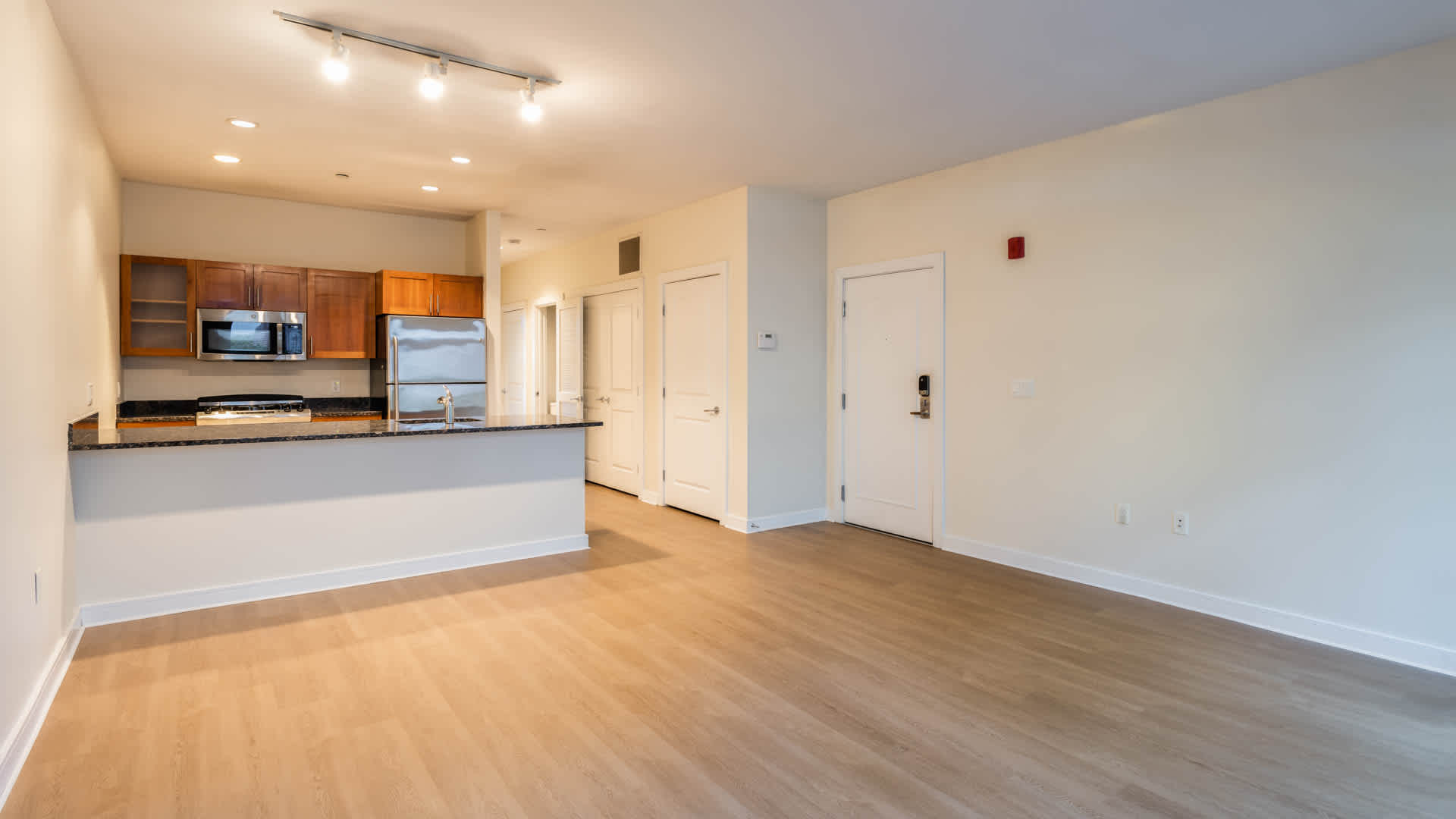 The West End Apartments Image 63