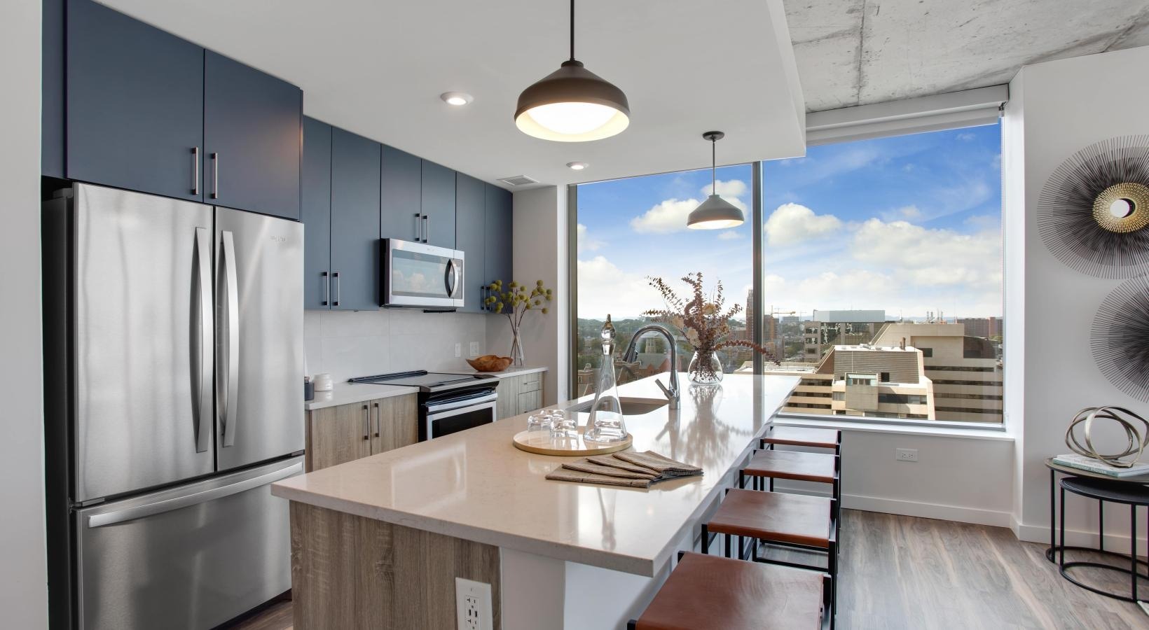 2010 West End Ave Image 8