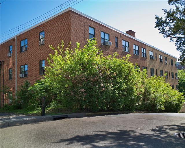 2920 Dean Pkwy Image 10