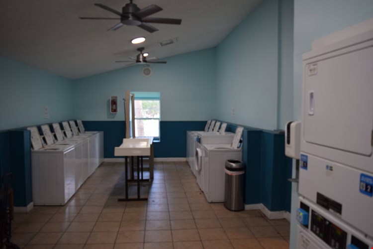 Somerset Apartments Image 11