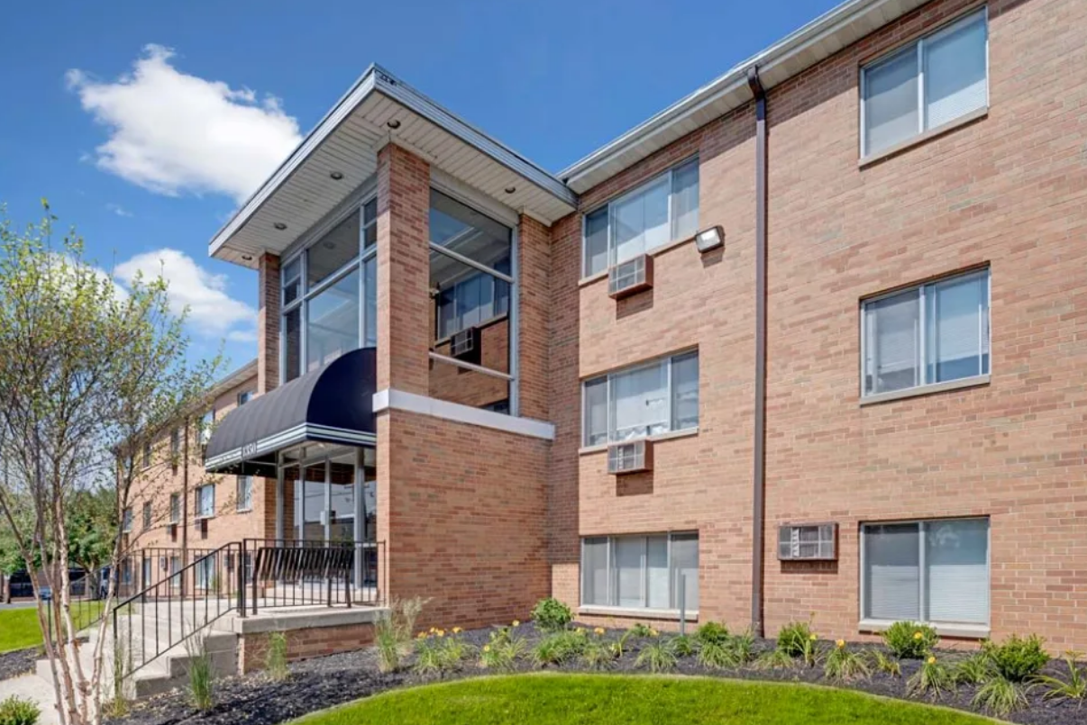 Dublin Plaza Image 1