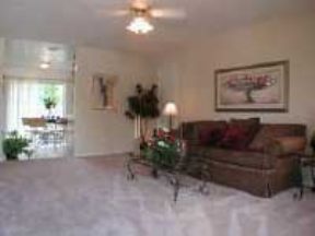 Glen Oaks Apartments Image 11