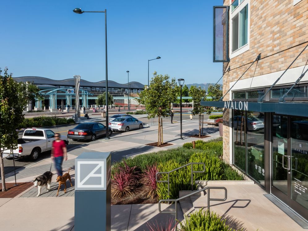 Leasing Office Entrance