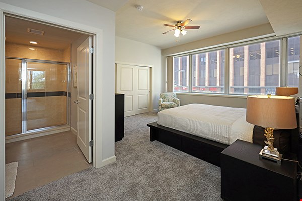 Residences at 1717 Image 7