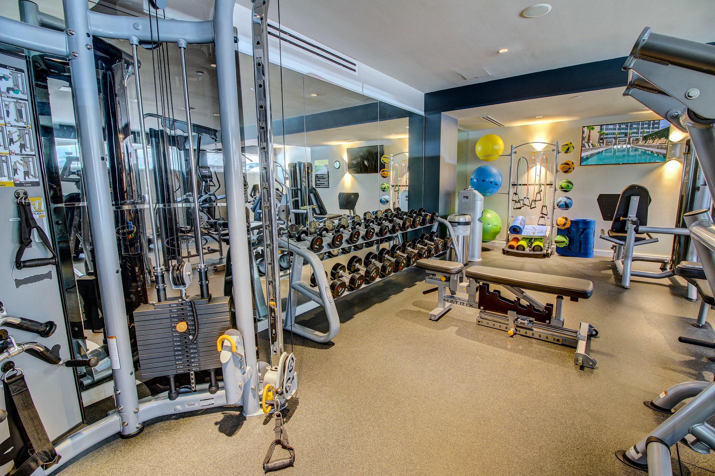 24/7 Fully Equipped High Tech Fitness Center
