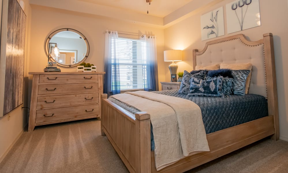 Stonehorse Crossing Image 9