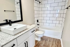 The Arts at Bluebonnet Place Image 31