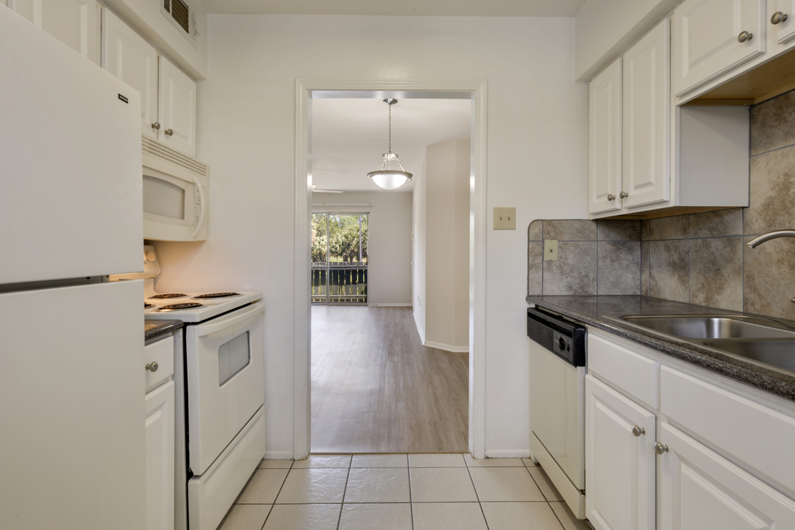 Shadow Creek Apartments Image 5