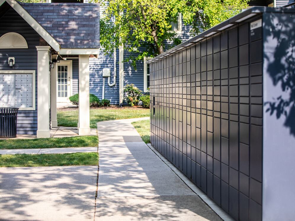 Amazon package lockers