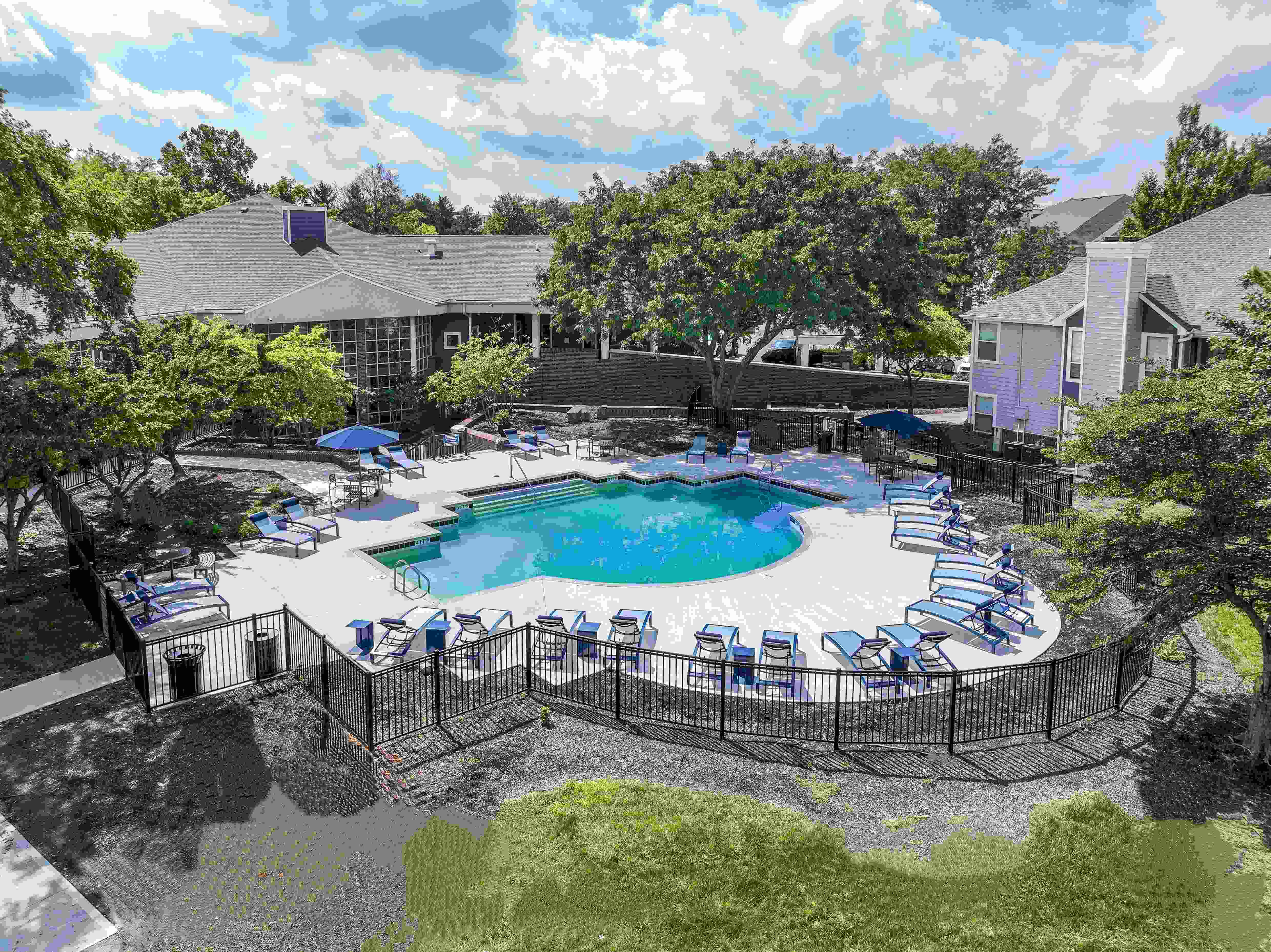 Saw Mill Village Apartments Image 33