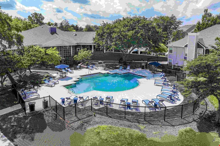 Saw Mill Village Apartments Image 33