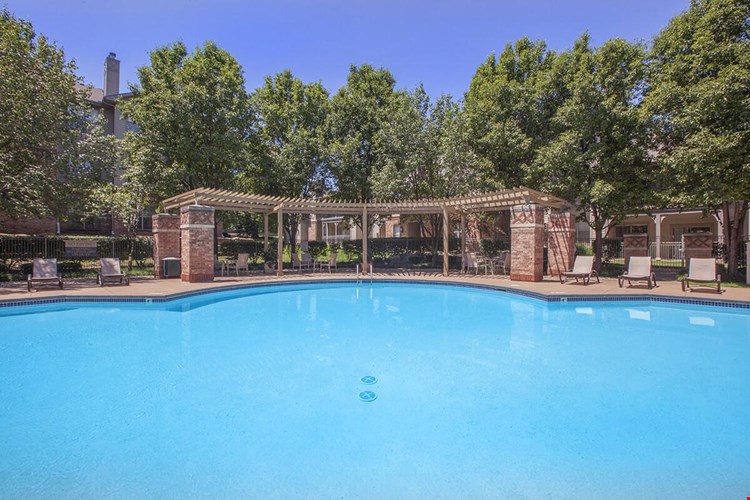 Crescent Apartments Image 47