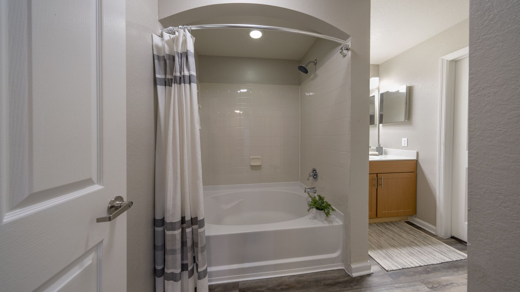 Heritage Estates – Center Square Image 8