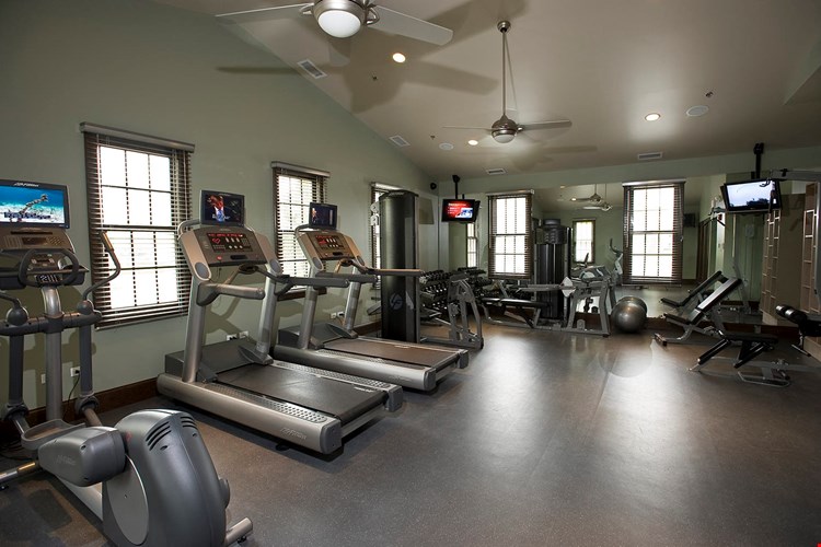 Versailles on The Lakes Image 3