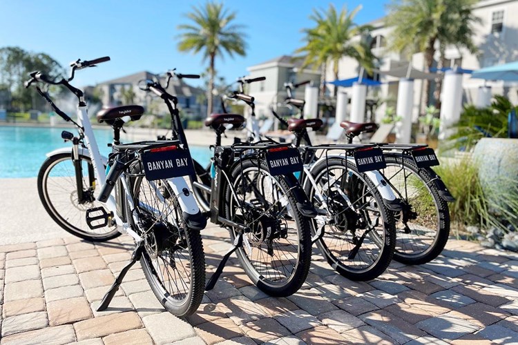 Residents can rent one of our electric bikes to explore Jacksonville in style. Stop by the leasing office to sign one out!