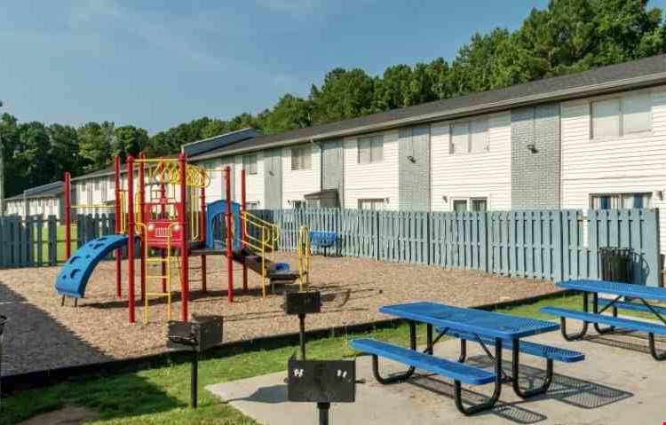 Crystal Townhomes Image 3