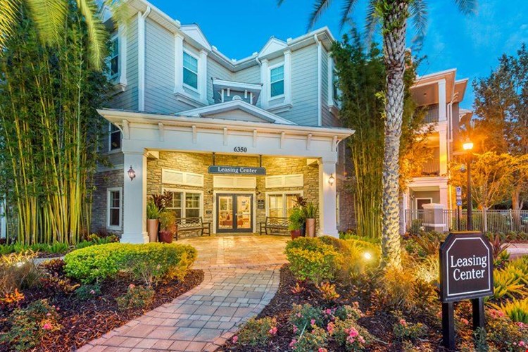 Regatta at Universal Image 28