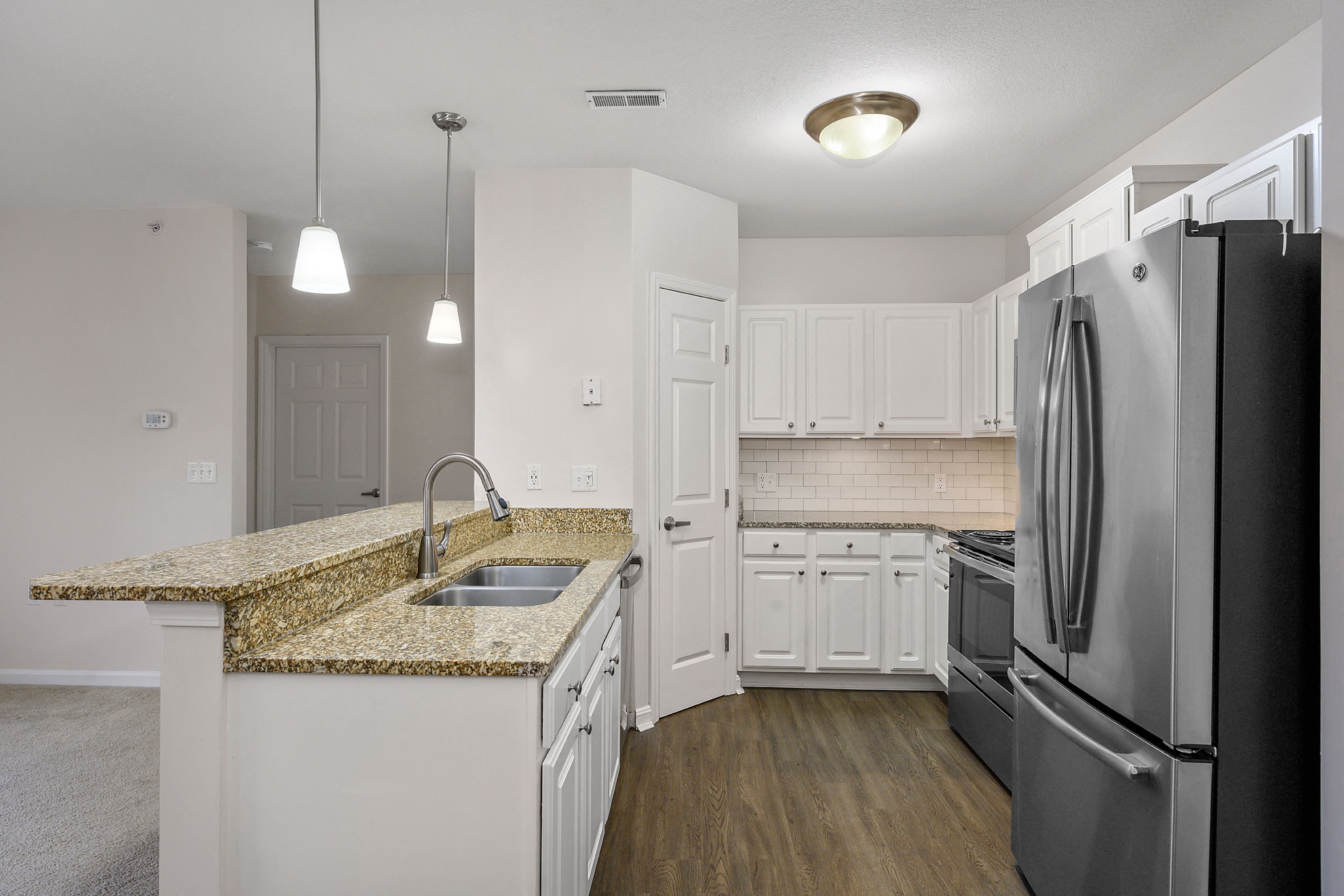 Roebling Row Image 72