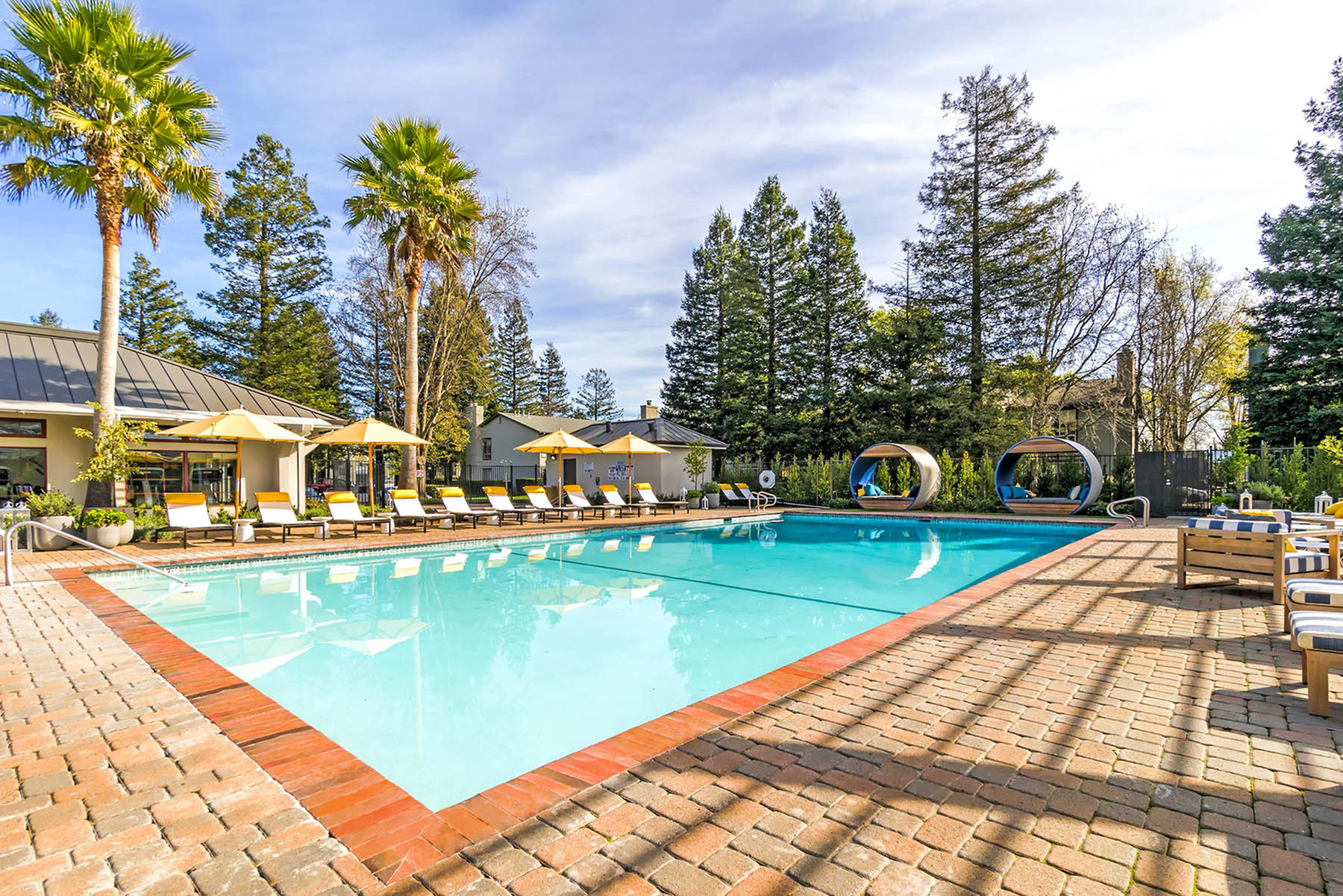 The Grove Luxury Apartments Image 1