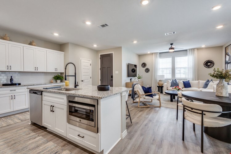 BB Living The Tribute Image 23