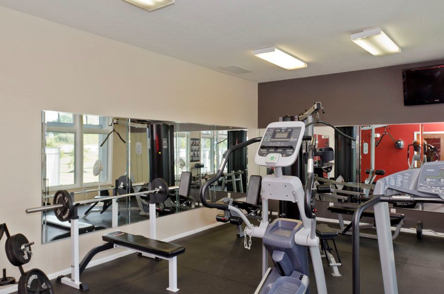 Catalina Club Apartments Image 4