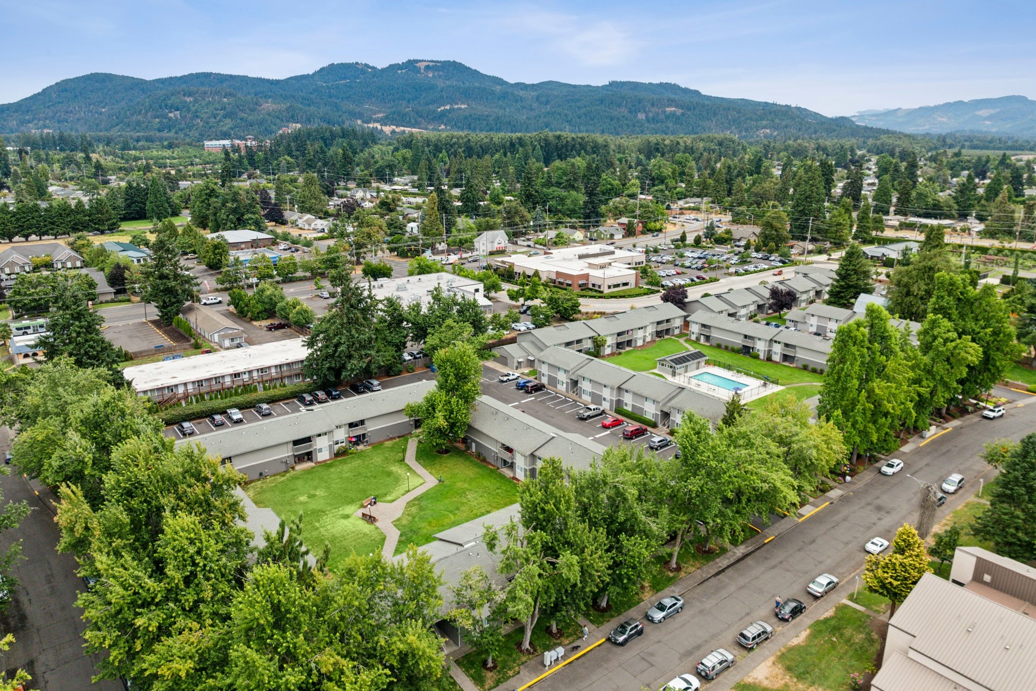 Sequoia Apartments Image 16