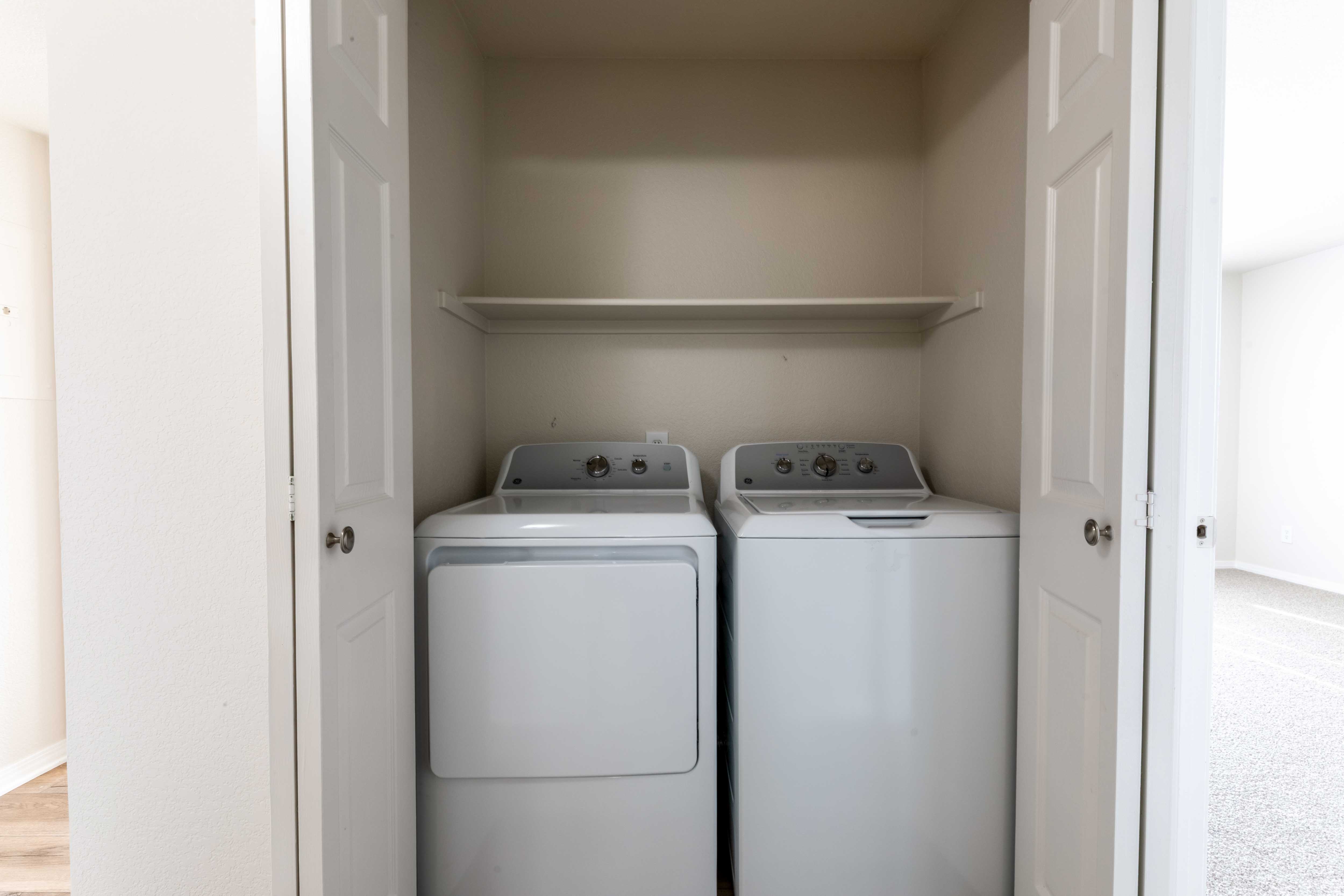 Pavilions at Silver Sage Apartments Image 27