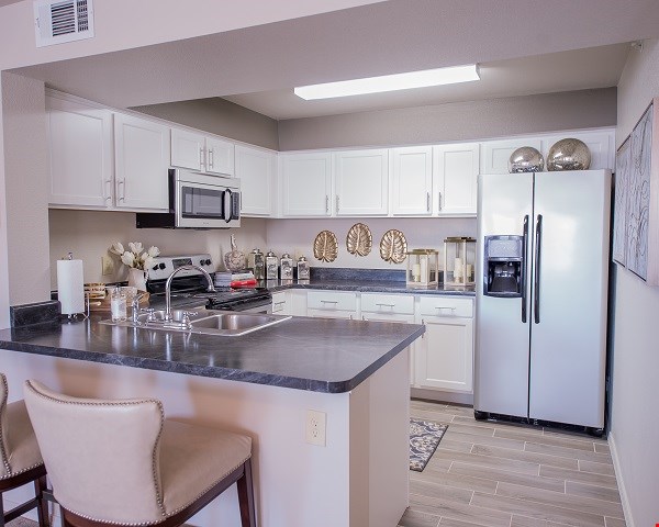 The Cottages at Tallgrass Point Apartments Image 4