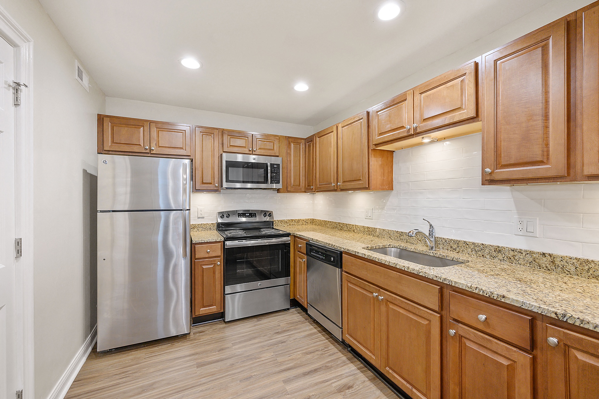 Harpers Point Apartments* Image 3