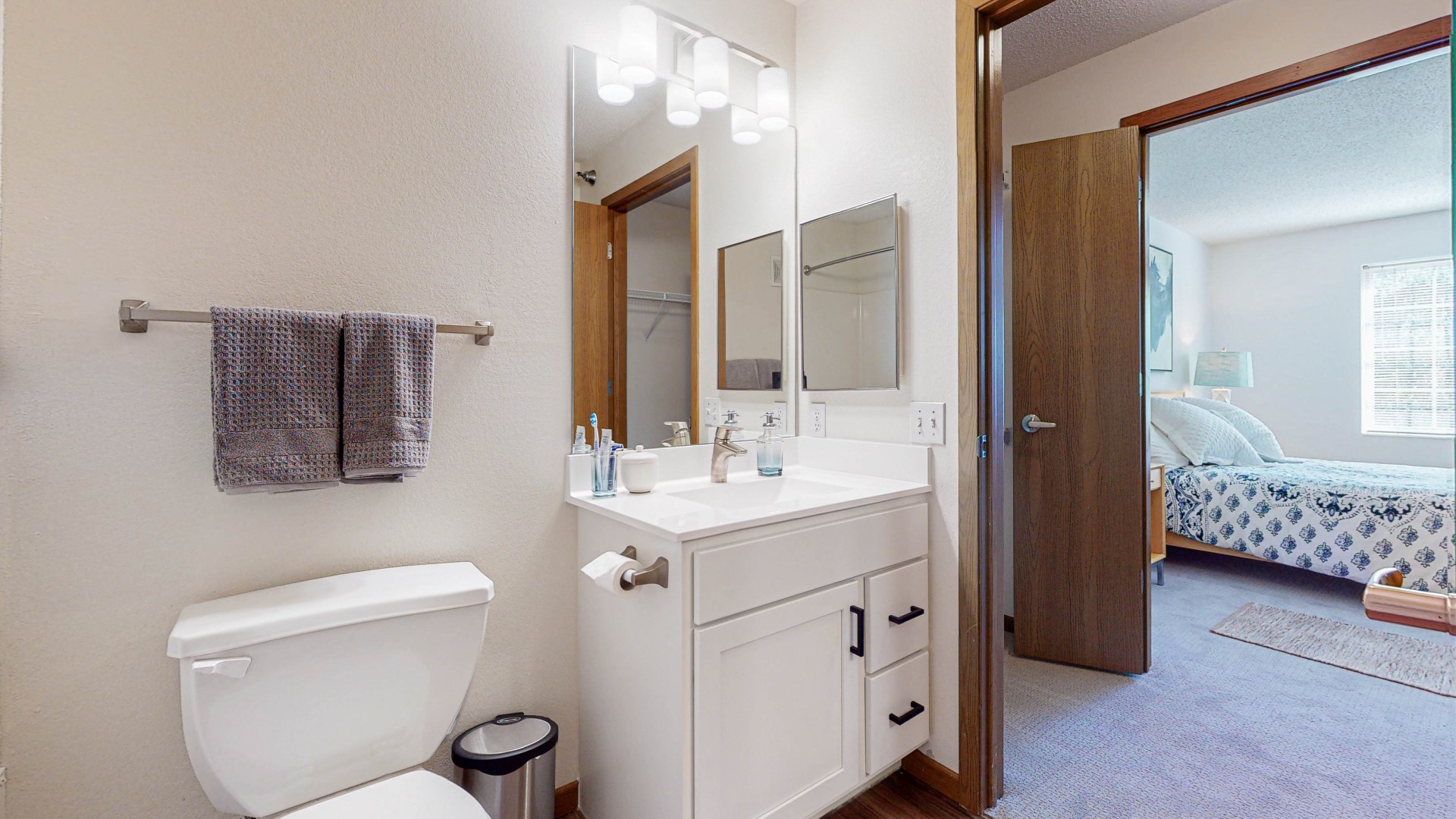Creekside Apartments Image 10