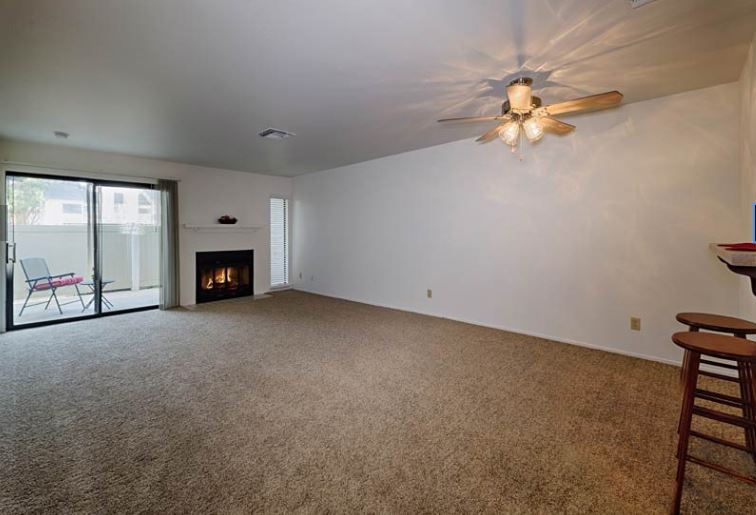 Lakeside Apartments Image 13