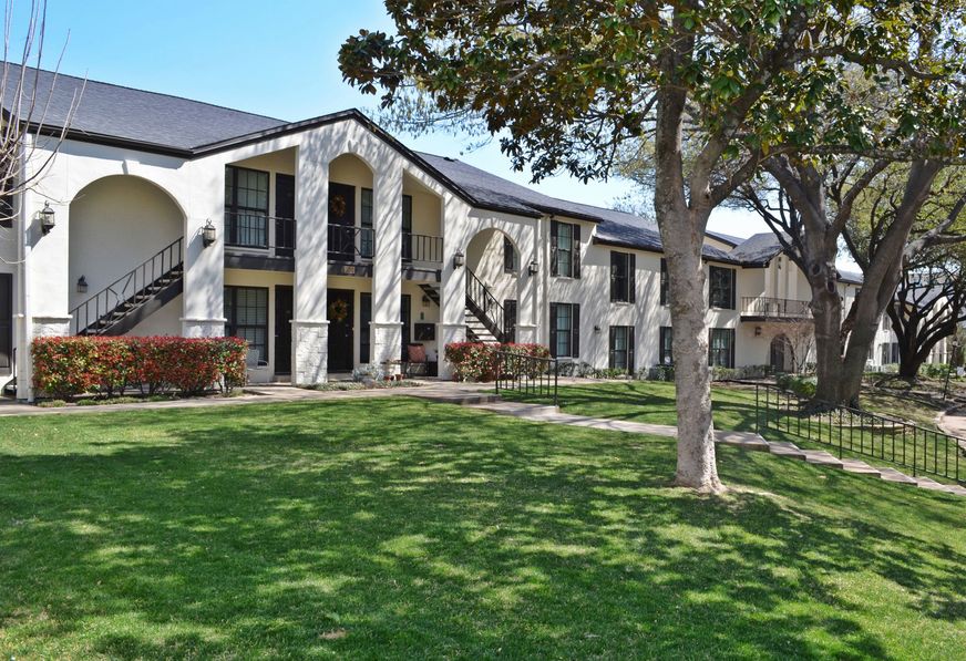 The Fountains of Preston Hollow Image 2