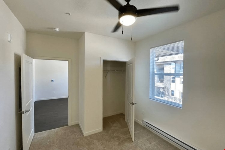 Range View Apartments  Image 32
